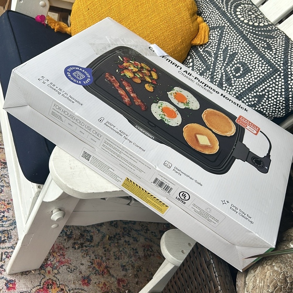 Electric Griddle - Picture 7 of 9